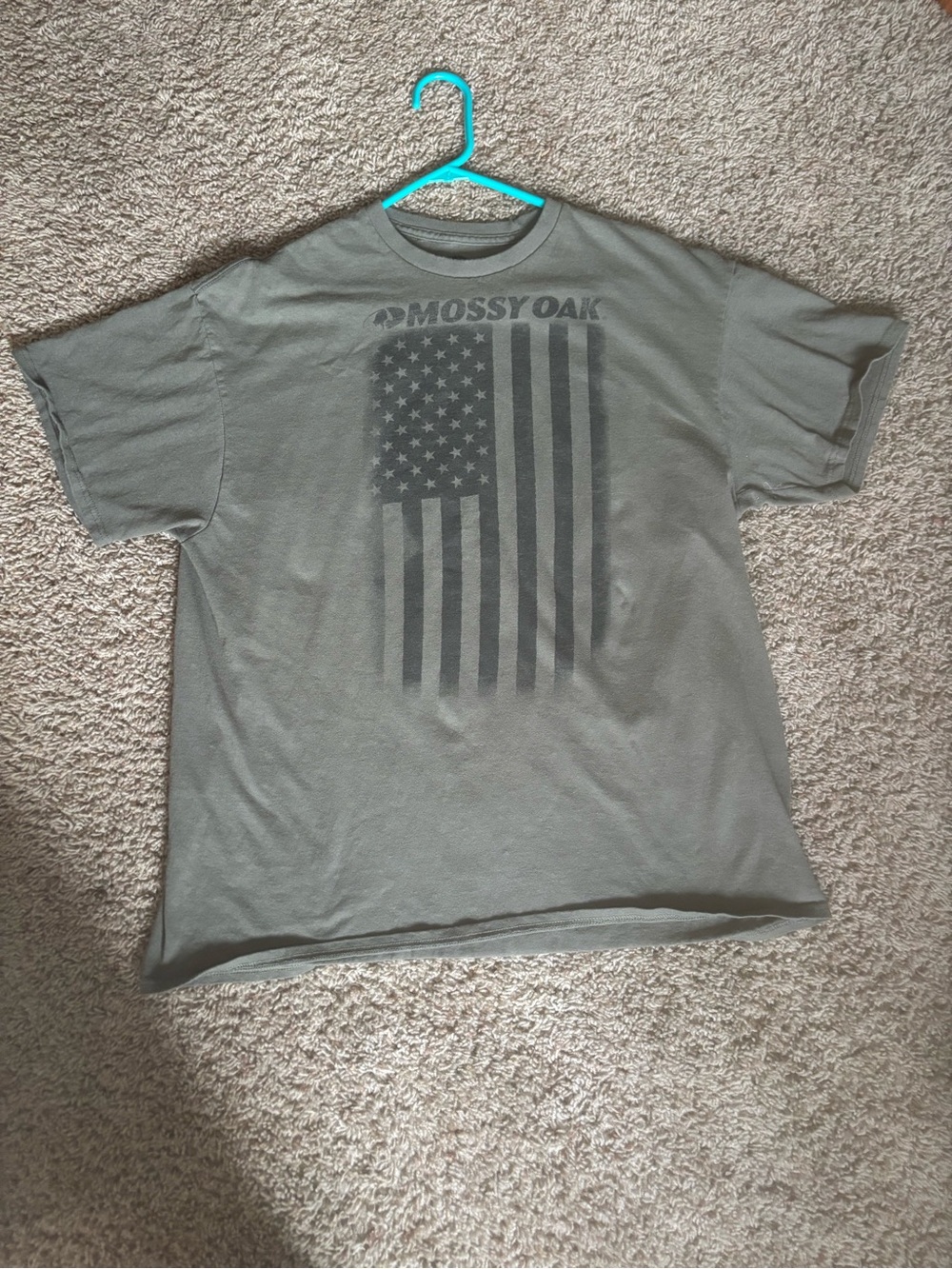 Mossy Oak Olive Green Short Sleeve Flag Tee
